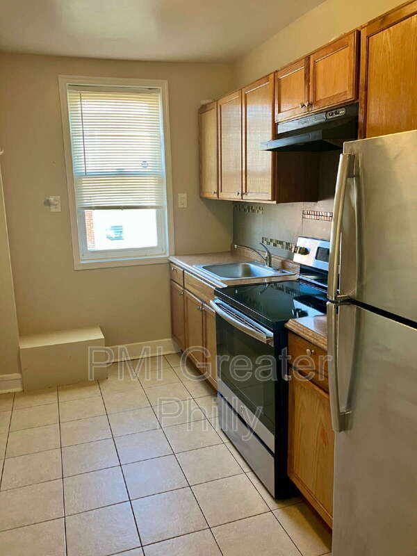 Building Photo - 1705 Bridge St