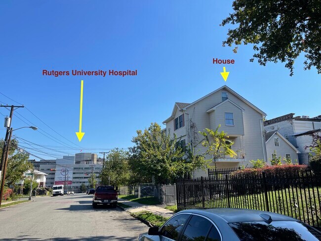 Foto del edificio - Rooms For Rent