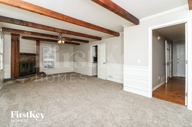 Foto del edificio - 2765 Rock Creek Dr