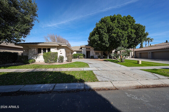 Foto del edificio - 1710 W Bartlett Way