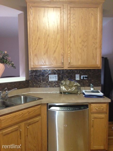 Foto principal - 932 Elizabeth Dr