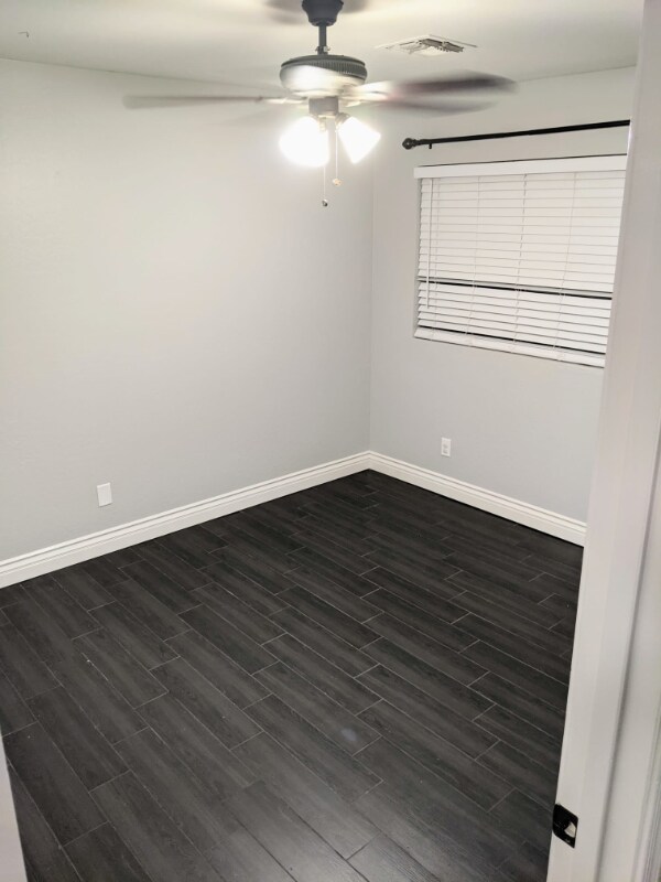 Foto del edificio - 9249 E Keats Ave