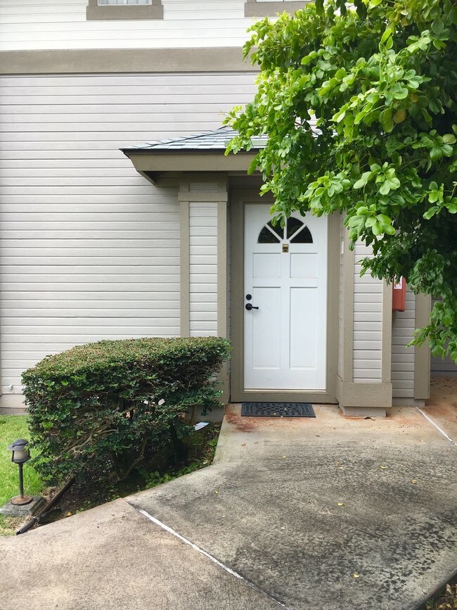 9510641064 Kuauli St Unit Apt 211, Mililani, HI 96789 Room for Rent