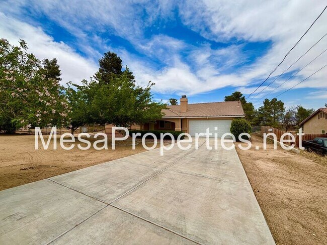 Building Photo - 16814 Cactus St