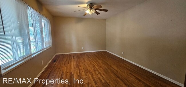 Building Photo - 3 br, 1 bath House - 123 Lawrence Ave