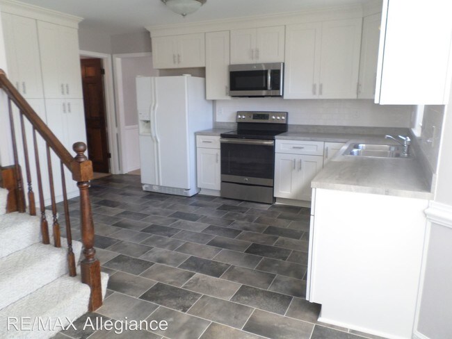 Building Photo - 1036 Weeping Willow Dr