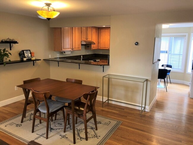 Foto del edificio - 3Bd/3Ba Seattle Townhouse