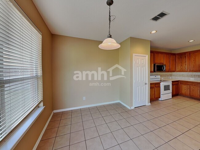 Foto del edificio - 12228 Langley Hill Dr