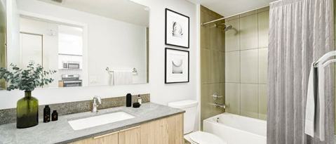 Foto principal - 11200 Biscayne Blvd