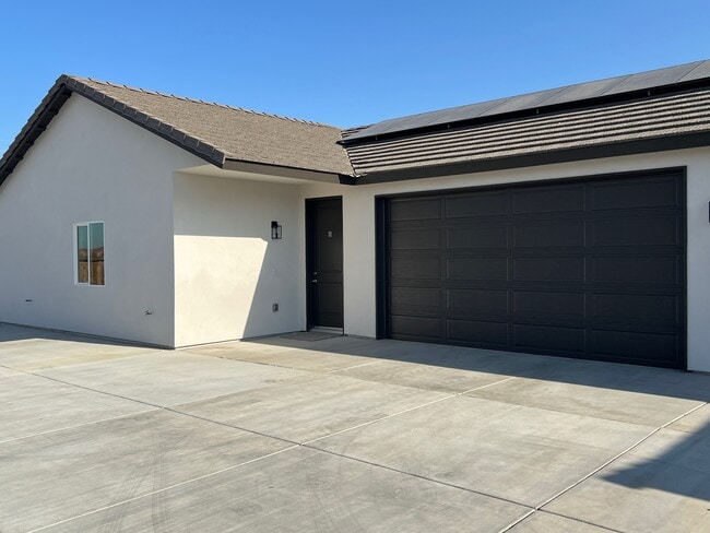 Building Photo - 5302 Hawkwatch Ln