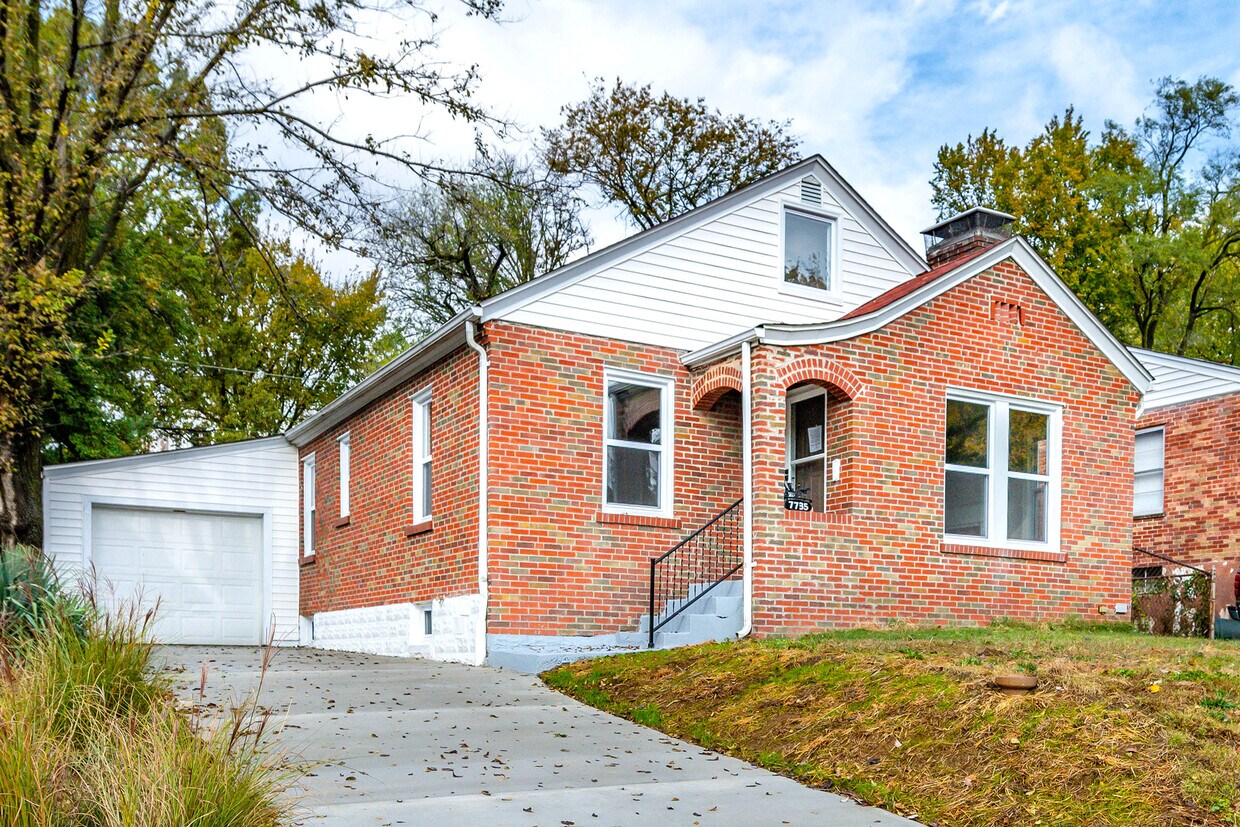 house front - 7735 Snowden Ave