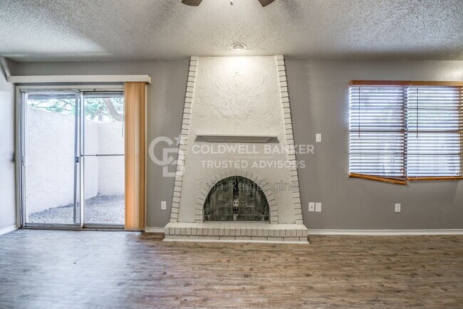 Foto del edificio - 5320 Kenosha Ave
