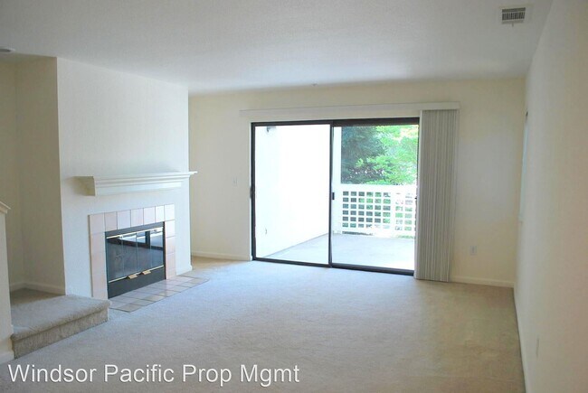 Foto del edificio - 2 br, 2.5 bath House - 2574 Oak Road #200