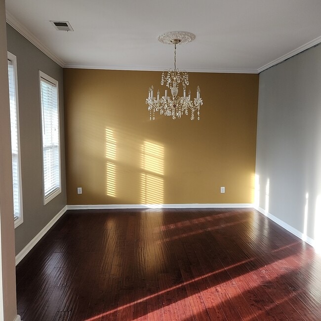 Foto del edificio - 807 Andora Way SW