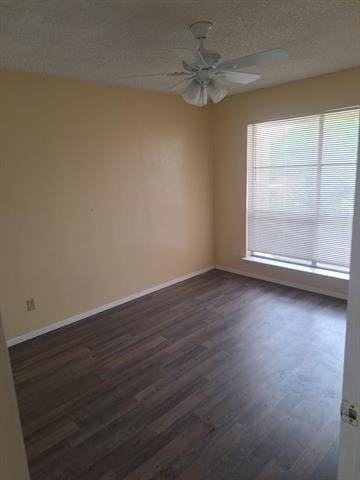 Building Photo - 376 Valley Park Dr