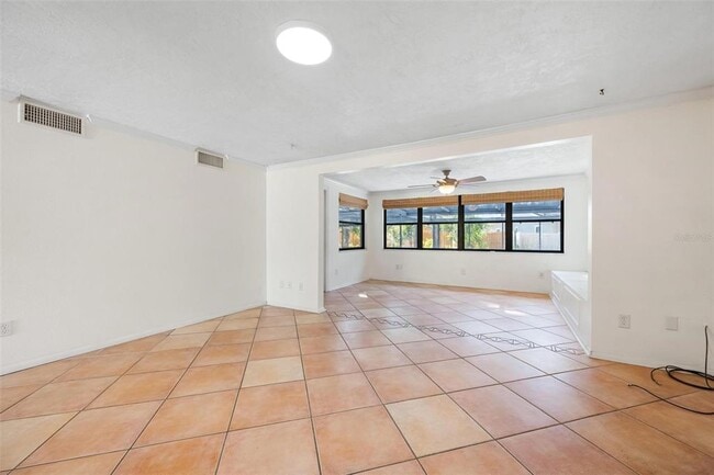 Foto del edificio - 4030 S Mark Dr