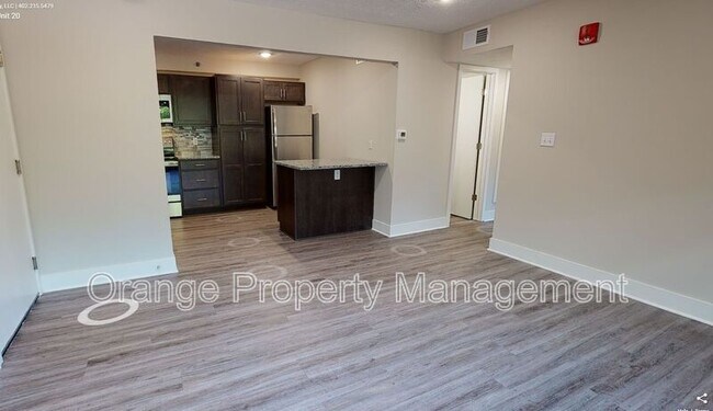 Building Photo - 4001 Holdrege St