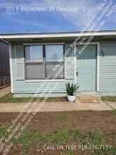 Building Photo - 101 E Broadway St