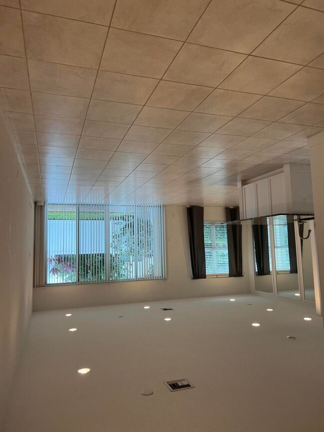 Foto del edificio - 4928 Pointe Midtown Way