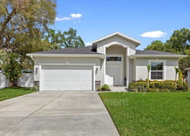 Primary Photo - 3923 W Bay Vista Ave