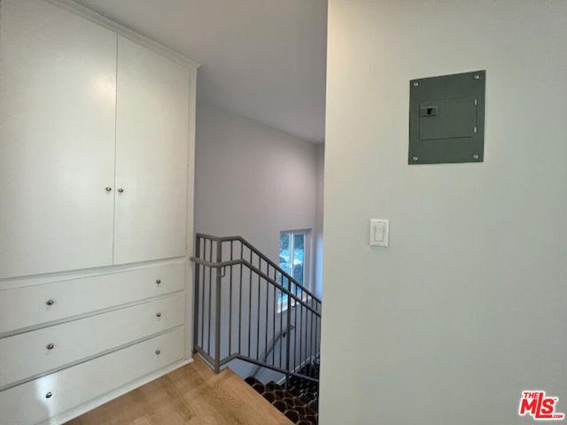 Foto del edificio - 903 S Barrington Ave