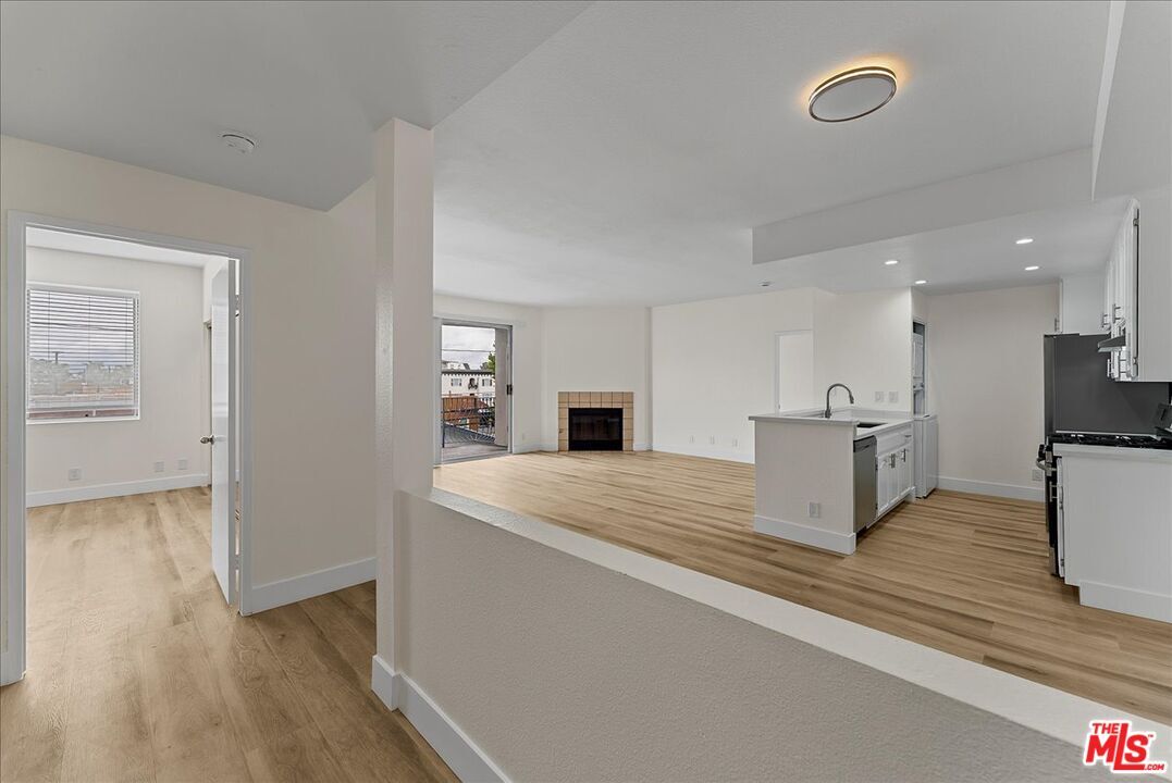 Foto principal - 1175 E Ocean Blvd