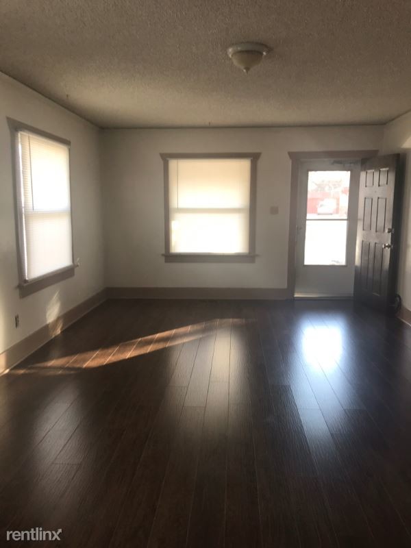 Foto del edificio - 1 br, 1 bath Apartment - 1221 Longwood Ave