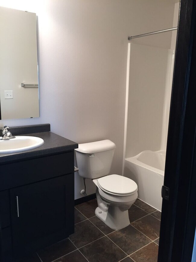 Foto del edificio - 3 Bed 3 Bath Single Family Home