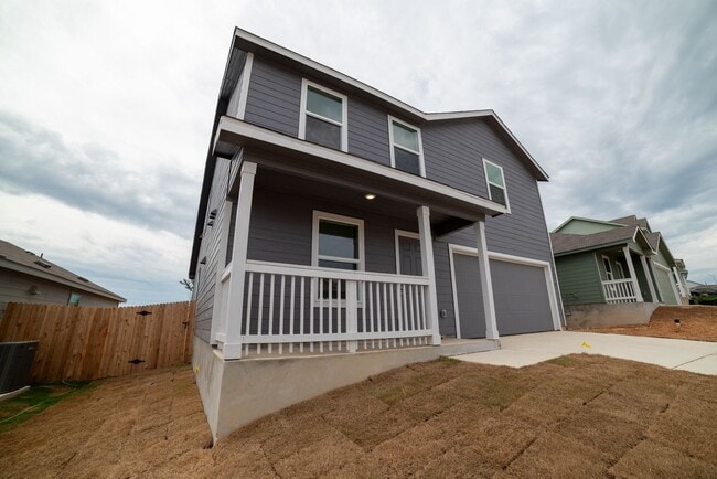 Building Photo - Bulverde Tx/ Beautiful Hidden Trails Subdi...