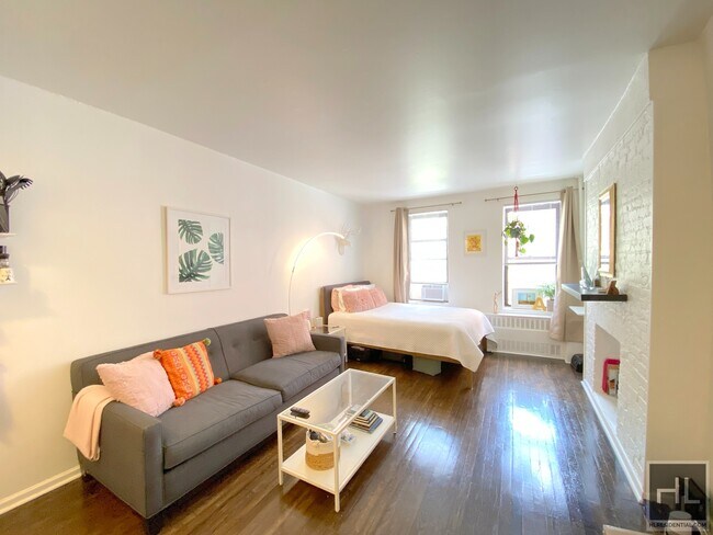 Building Photo - 237 E 59th St