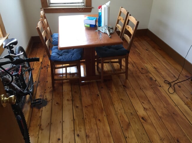 Building Photo - 6 Plymouth St