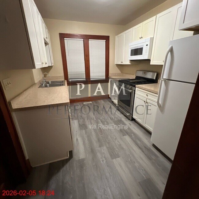 Foto del edificio - 1909 Thurston Ave