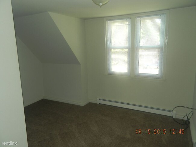 Building Photo - 3 br, 2 bath House - 37697 Mast Ct