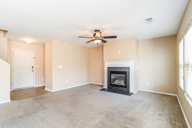 Building Photo - 6329 Highland Commons Dr