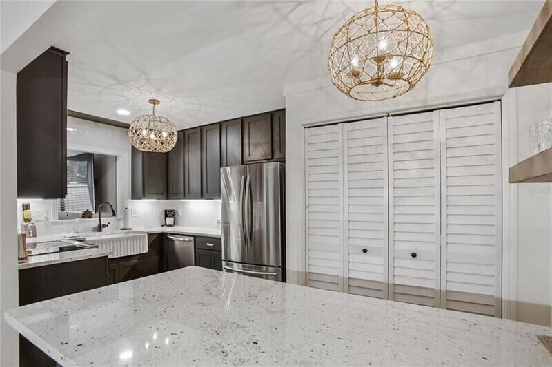 Foto principal - 35 Chaumont Square NW