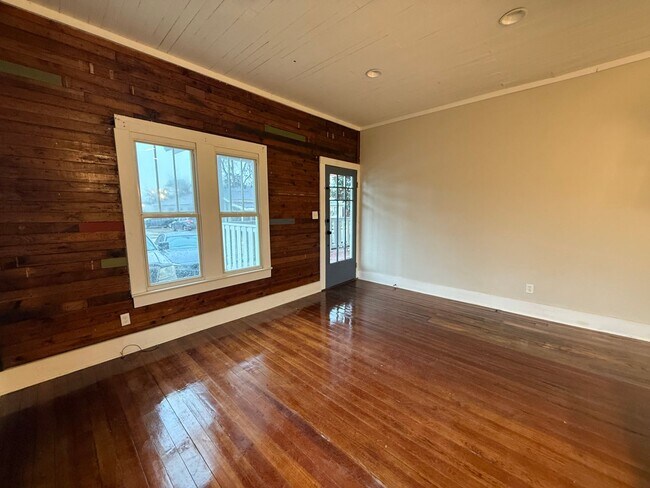 Foto del edificio - Home For Rent