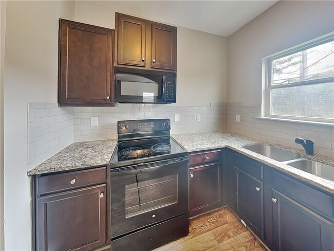 Foto del edificio - 5537 Union Pointe Pl