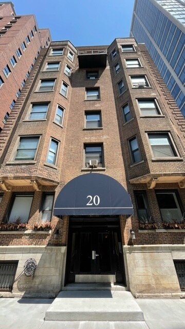Primary Photo - 20 E Goethe St
