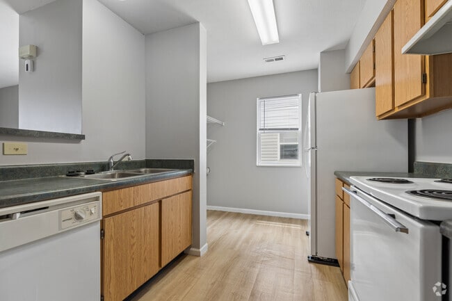 3BR, 2BA - 1,227SF - Kitchen - The Westcott