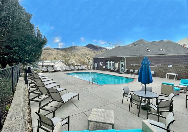 Photo - Everson Apartments