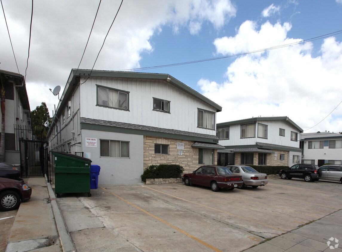 Building Photo - 4412-4424 Menlo Ave
