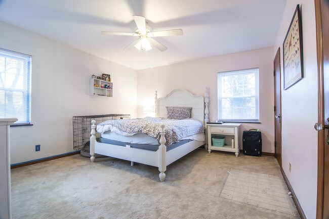 Master Bedroom - 3159 Bellewood Ave