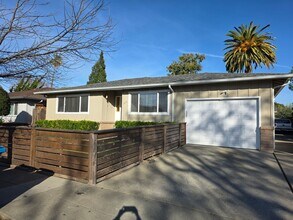 Building Photo - 1036-1038 Dodge Dr