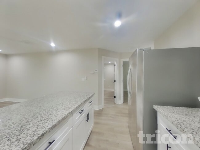 Foto del edificio - 4665 S 38th Ln