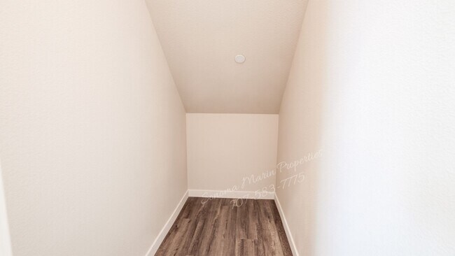 Foto del edificio - 542 Trisha Ln