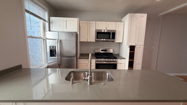 Foto del edificio - 1252 N Cleaver St