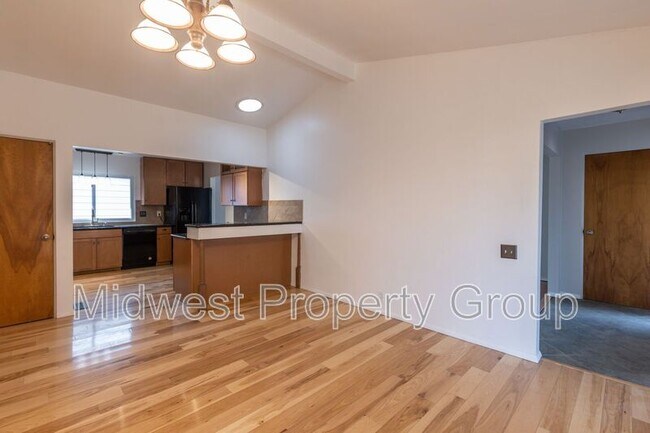 Foto del edificio - 3110 N Waterford Dr