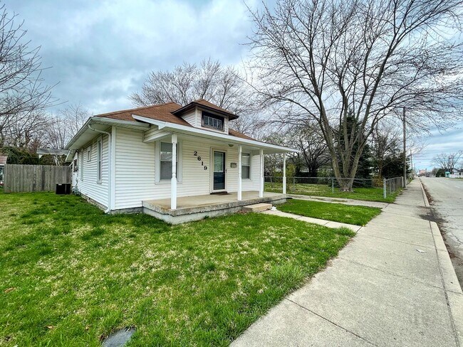 Foto del edificio - 2619 Jackson St