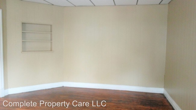 Building Photo - 321 E Gilbert St