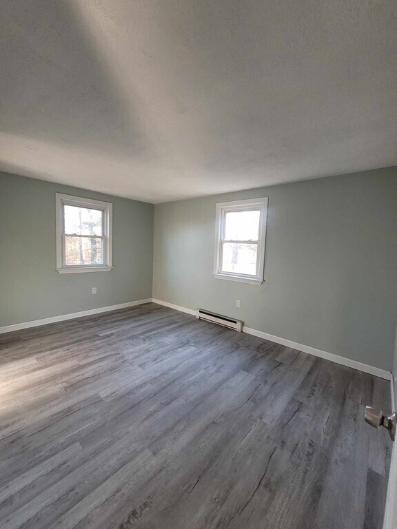 Building Photo - 20 Skylark Ave